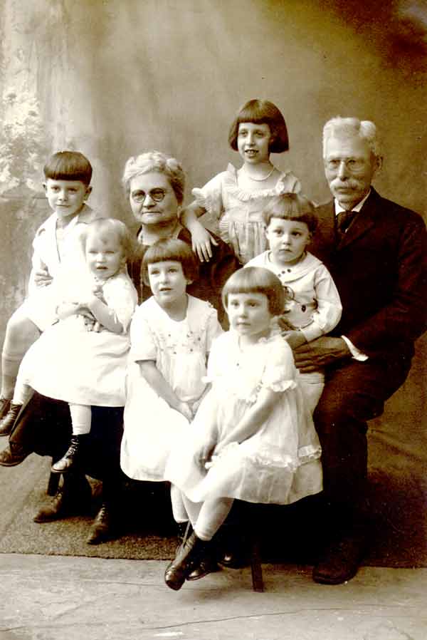 Pettits&Grandchildren