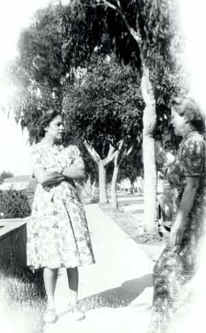 Hazel&Mary-CoronaDelMar-1942