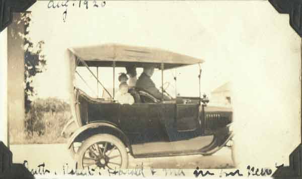 08-1920-Emma-Harold-R&R-NewCar